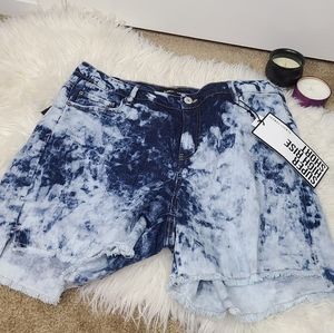 NWT Rue 21 + Plus High Rise Denim Shorts Size 16